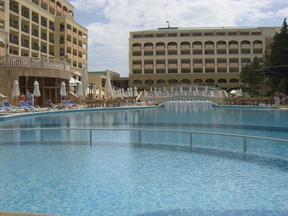 Der leere Pool  Sol Nessebar Palace