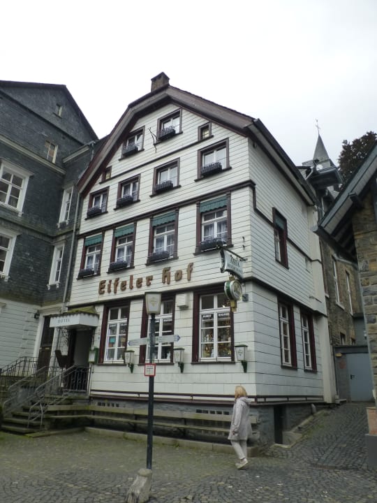 Außenansicht Hotel Eifeler Hof