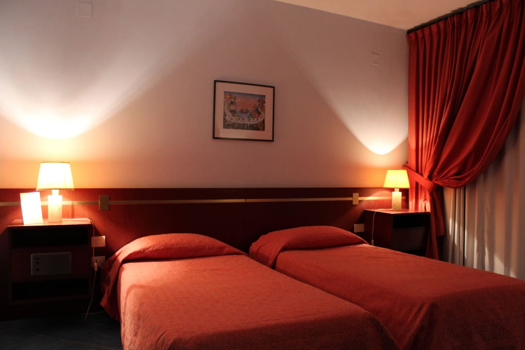 Camera Doppia con Letti Singoli  Hotel Puntaquattroventi