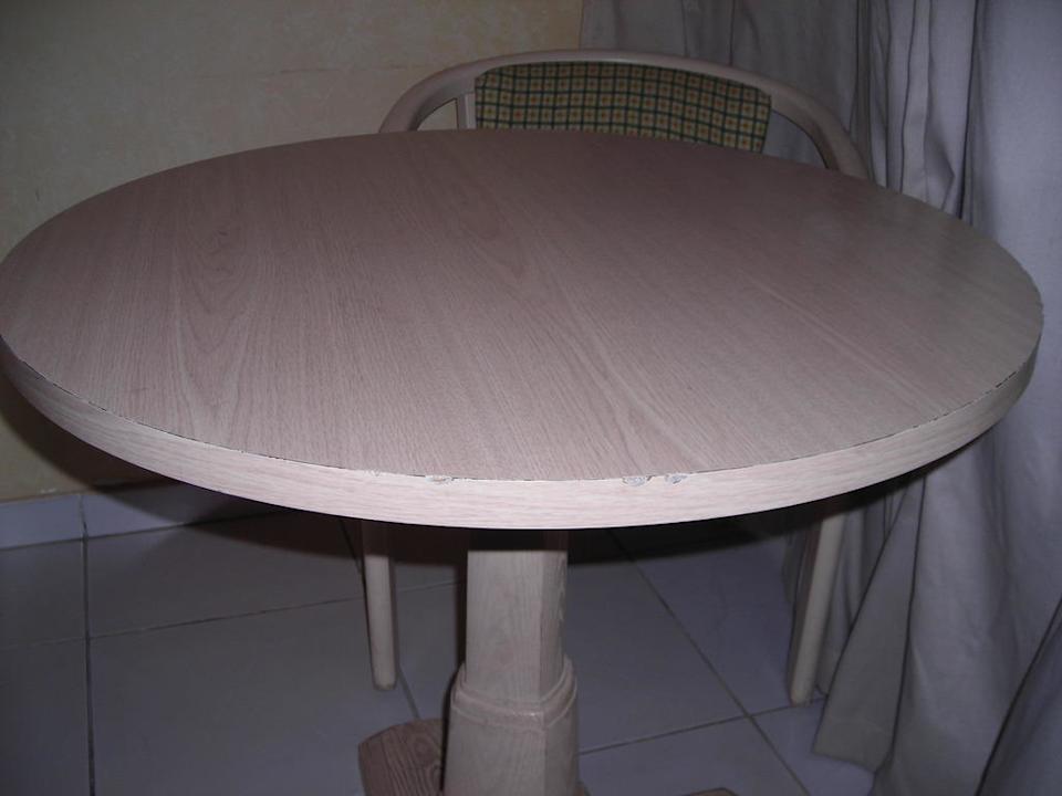 Tisch abgenutzt Ghazala Gardens