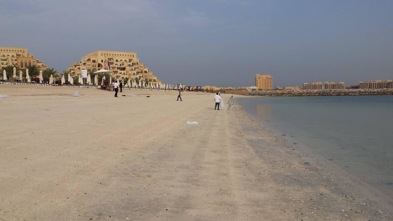 Außenansicht vom Strand Rixos Bab Al Bahr