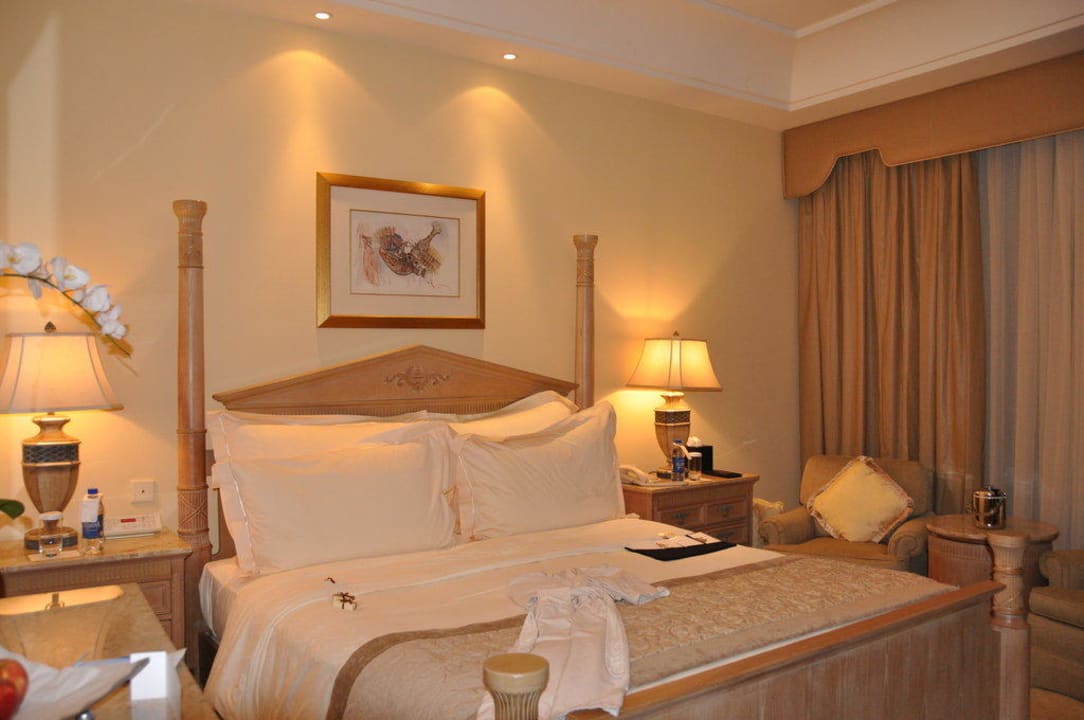 Ein Zimmer im Tower Le Royal Méridien Beach Resort & Spa Dubai