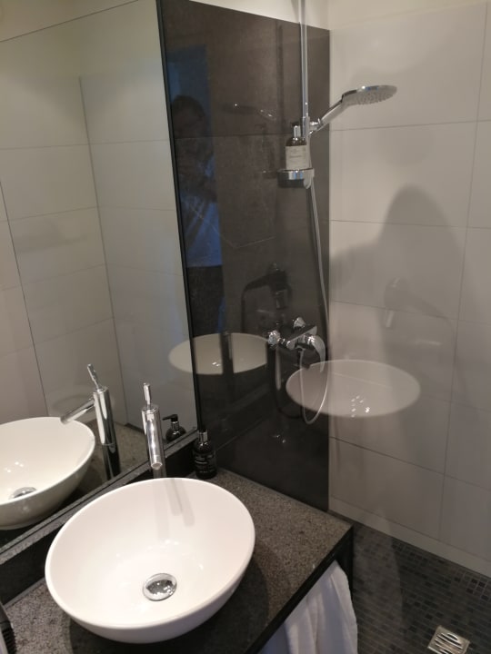 Zimmer Motel One Hamburg-Altona