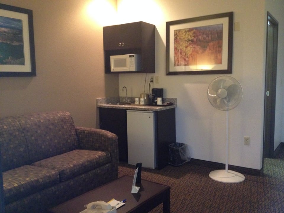 Days Inn Page  Days Inn & Suites by Wyndham Page Lake Powell