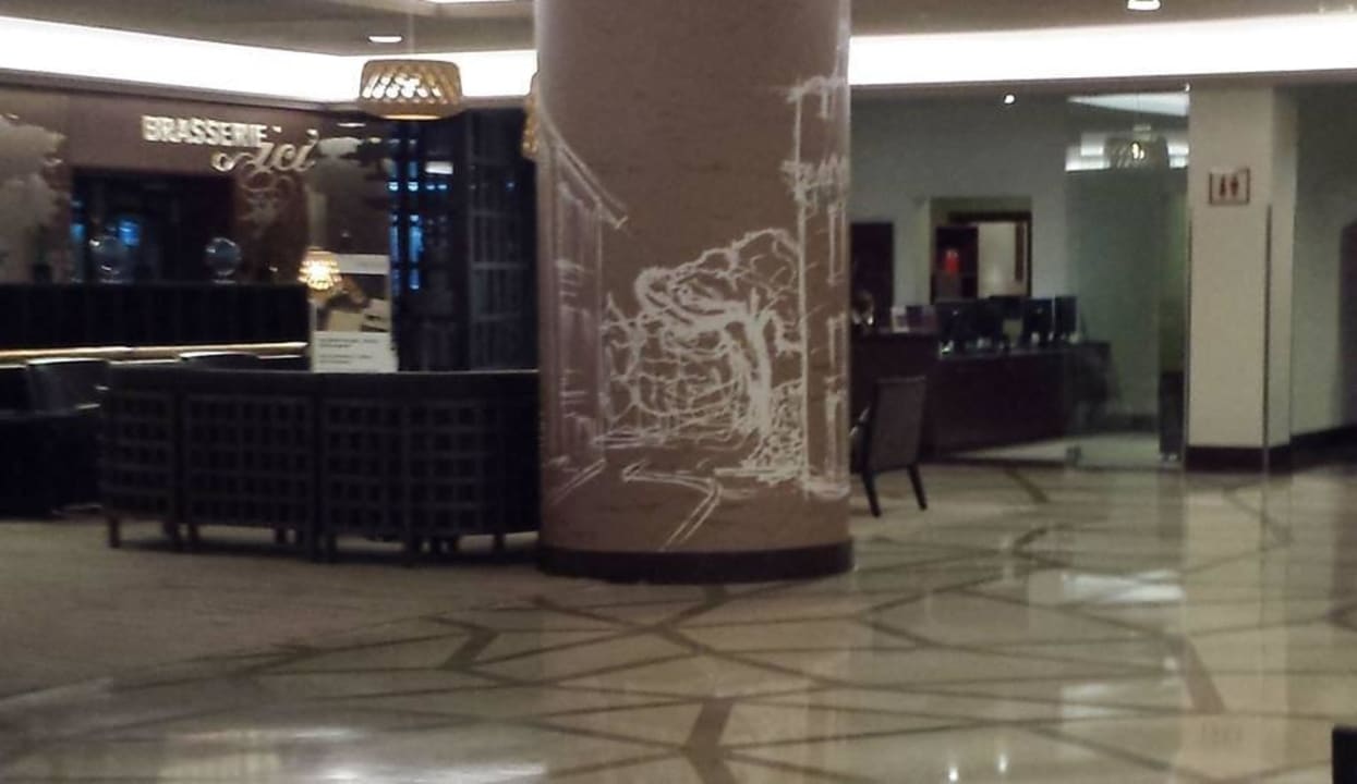 In der Lobby Frankfurt Marriott Hotel