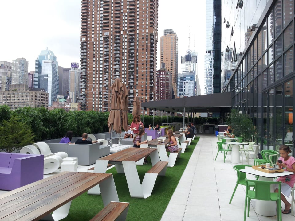 Terrasse mit Bar YOTEL New York
