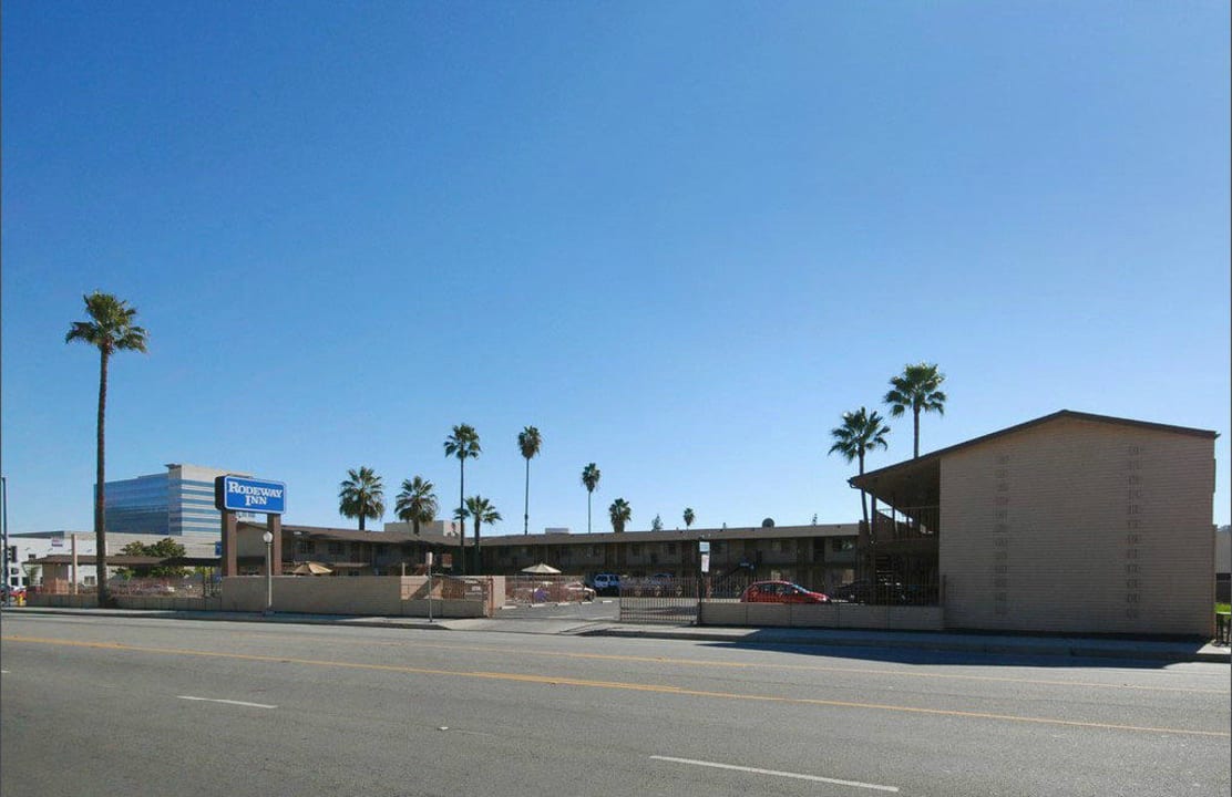 Exterior Hotel Rodeway Inn San Bernardino