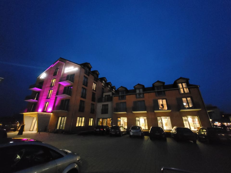 Außenansicht Hafenhotel Meereszeiten