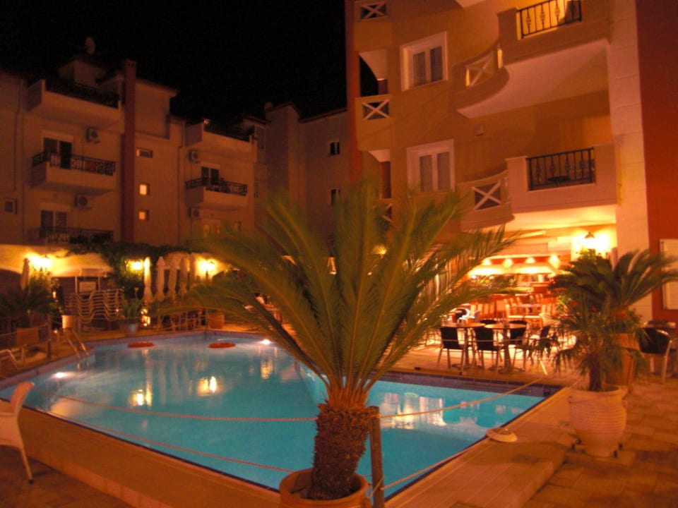 Evilion Evilion Sea & Sun Hotel