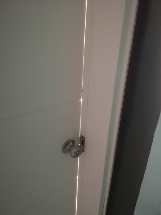 Zimmer Anjeliq Downtown Hotel