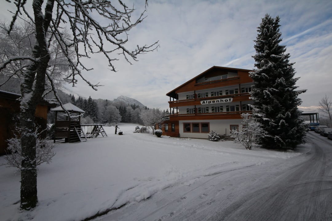 Hotelansicht Alm- & Wellnesshotel Alpenhof