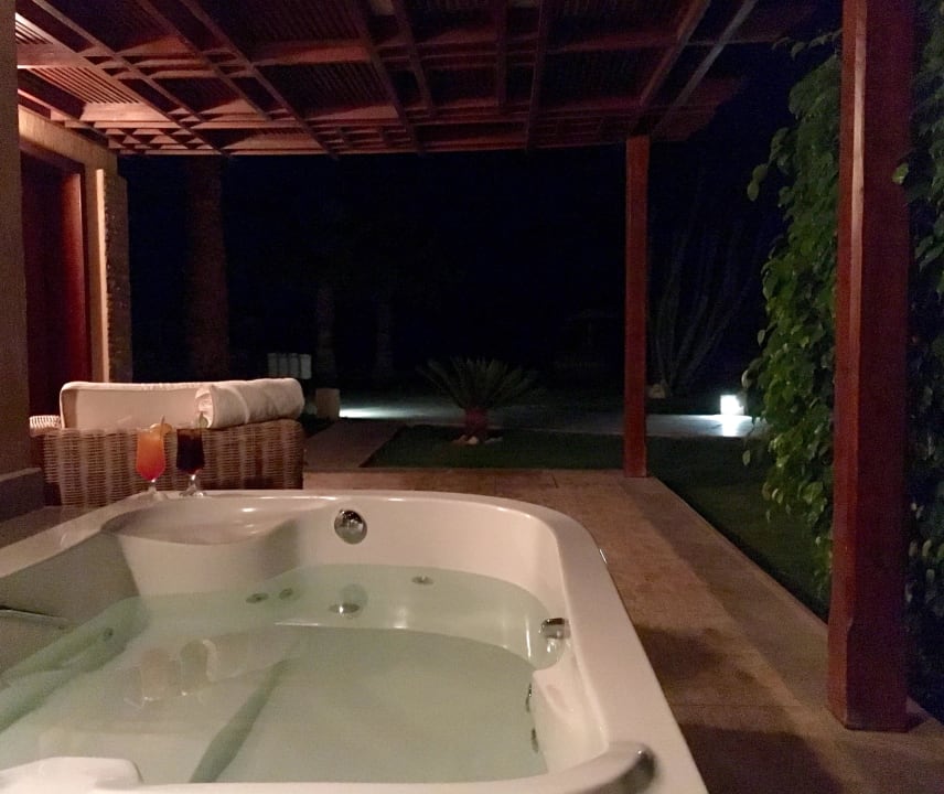 Jacuzzi auf der eigenen Terrasse Shams Prestige Abu Soma-Adults Only