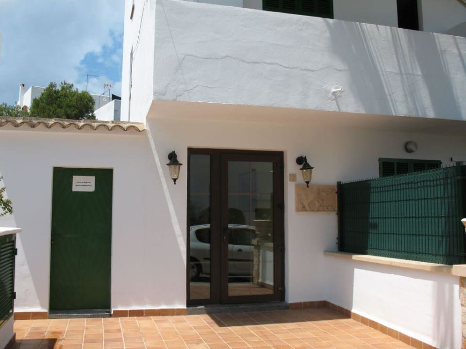 Eingang Nebengebäude Hotel Ses Puntetes