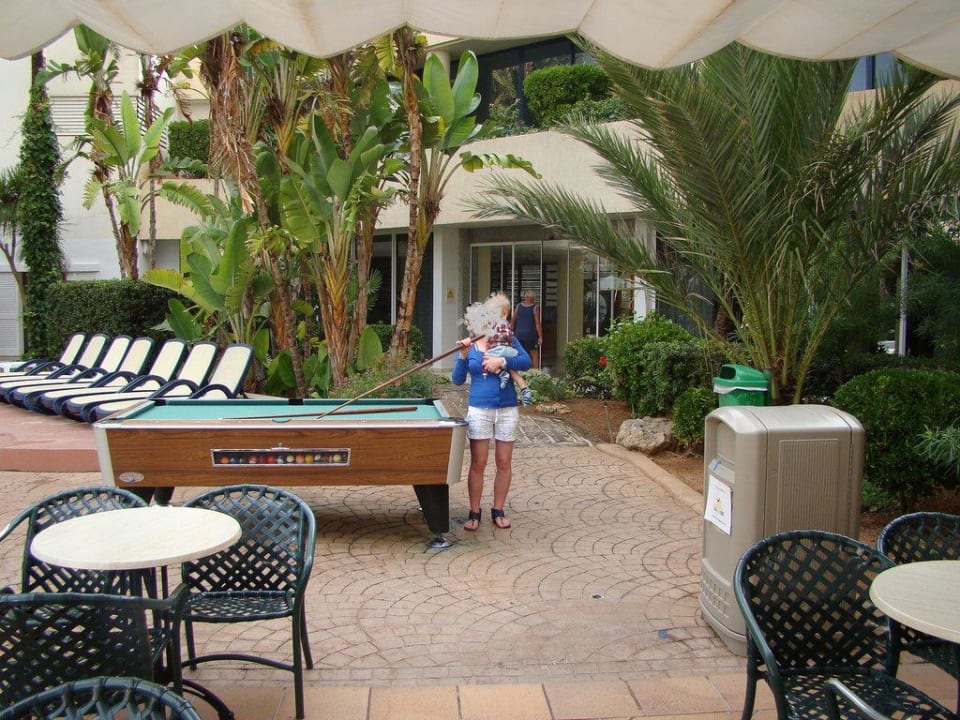 Bilard dla znudzonych opalaniem Hipotels Bahia Grande