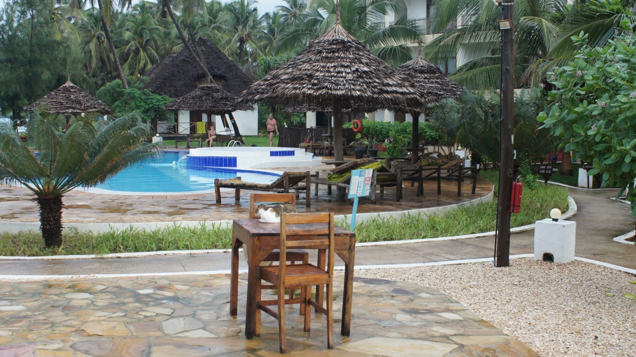 Poolblick Reef & Beach Resort