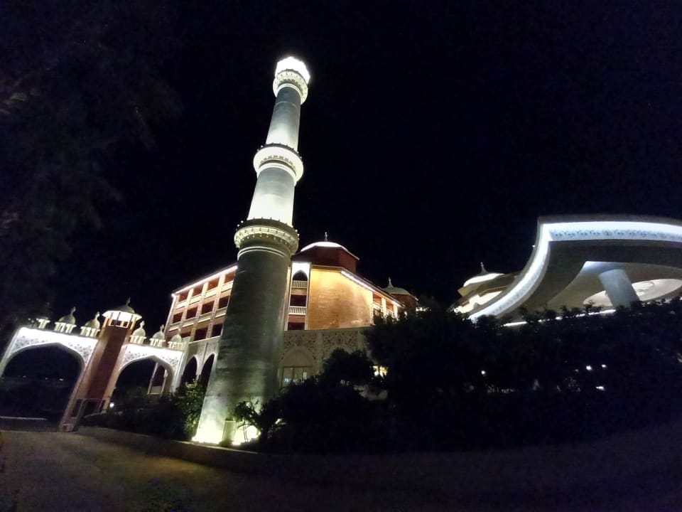 Außenansicht Royal Taj Mahal Hotel