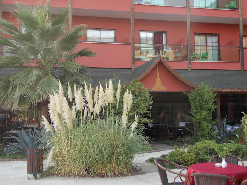 Вид Siam Elegance Hotels & Spa