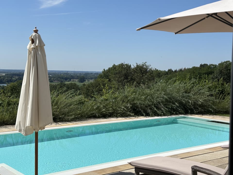 Pool Hotel Schloss Leitheim