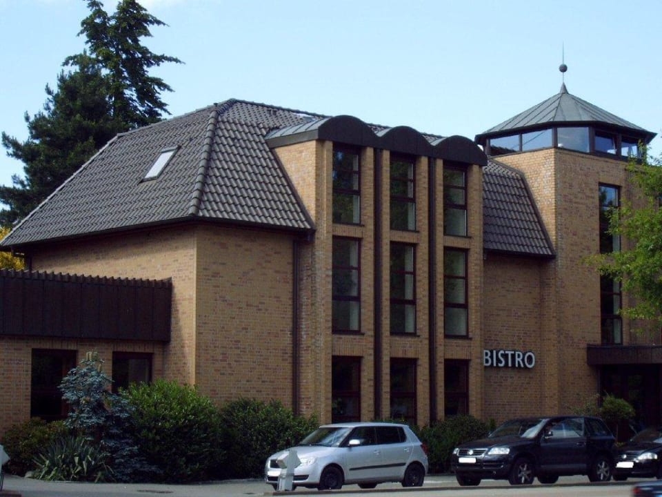 Hauptgebäude Hotel Engel