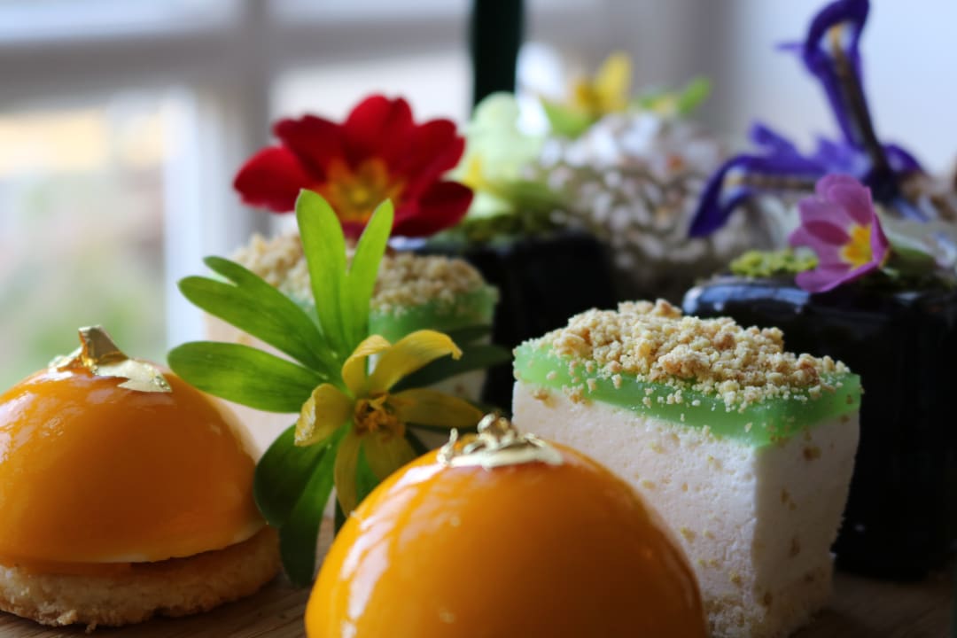 Gastro The Salutation Hotel, Restaurant and Gardens