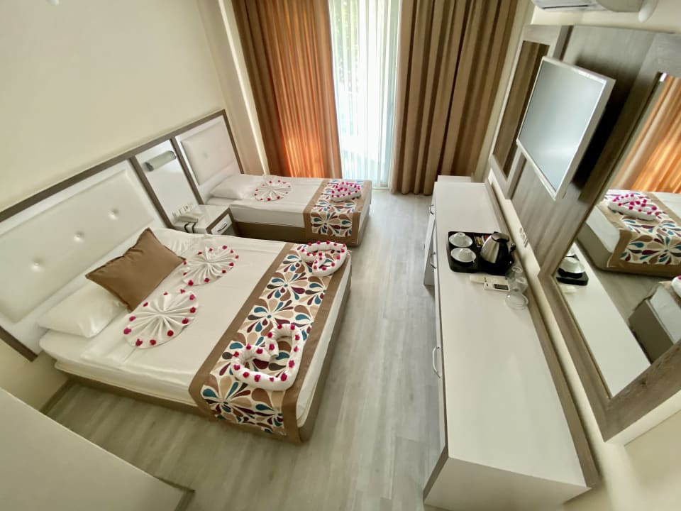 Zimmer Acar Hotel