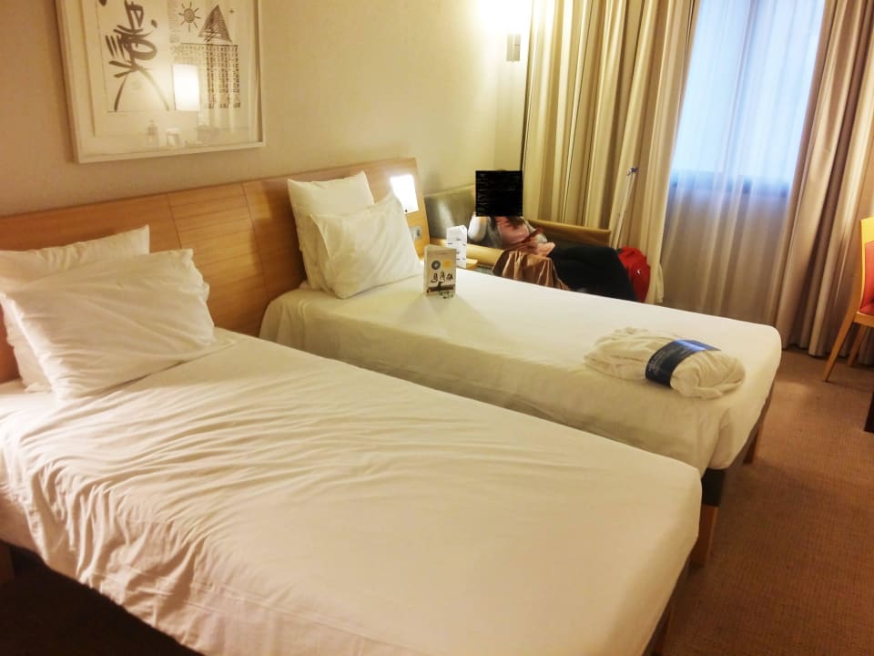 Standardzimmer Hotel Novotel Athen