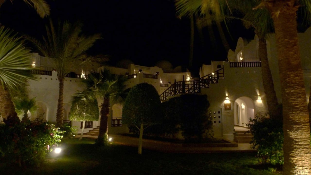 Bei Nacht Arabella Azur Resort