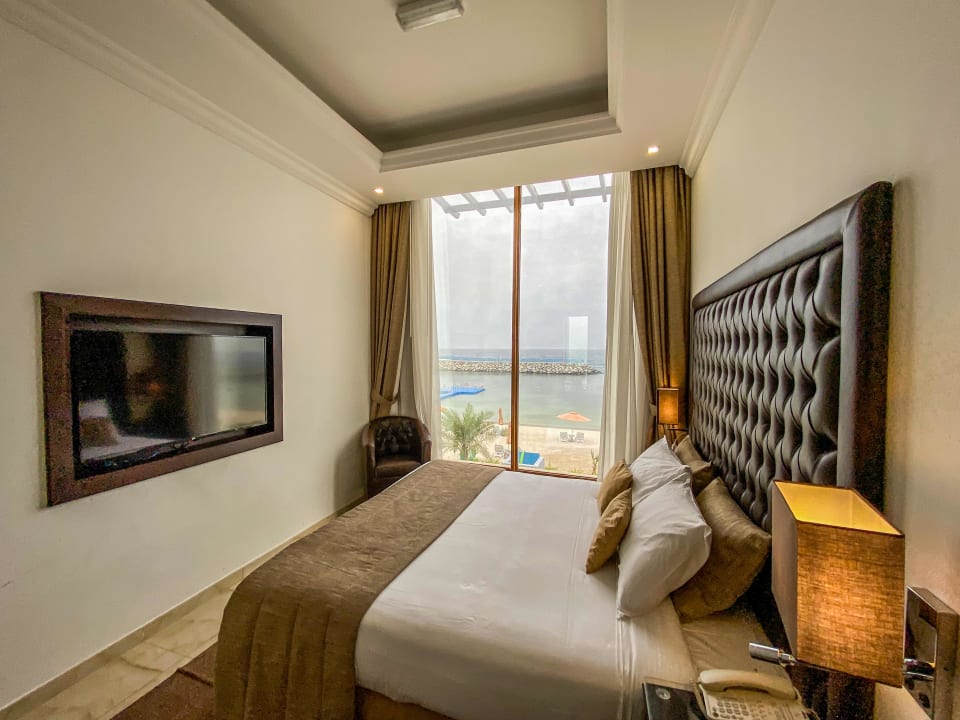 Zimmer Mirage Bab Al Bahr Beach Resort