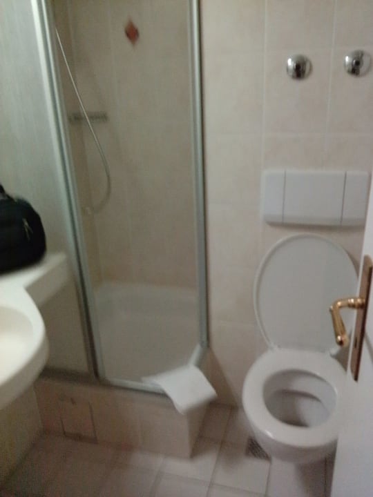 Zimmer Hotel Titanic Palace