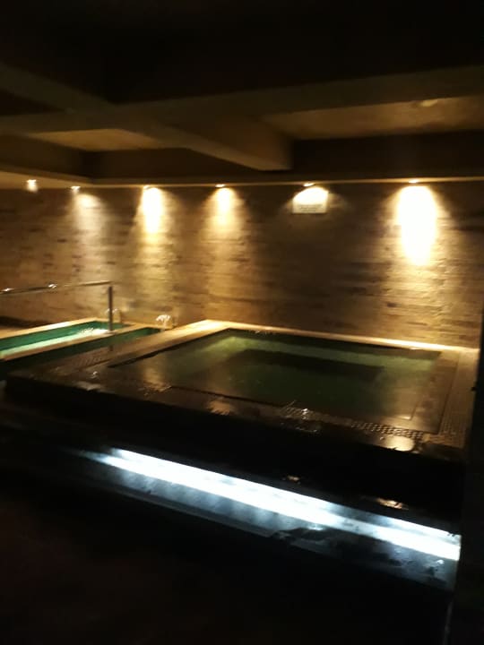 Pool Titanic City Taksim Hotel
