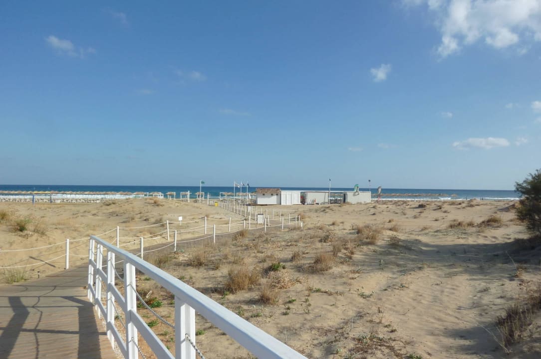 Weg zum Strand Anemos Luxury Grand Resort