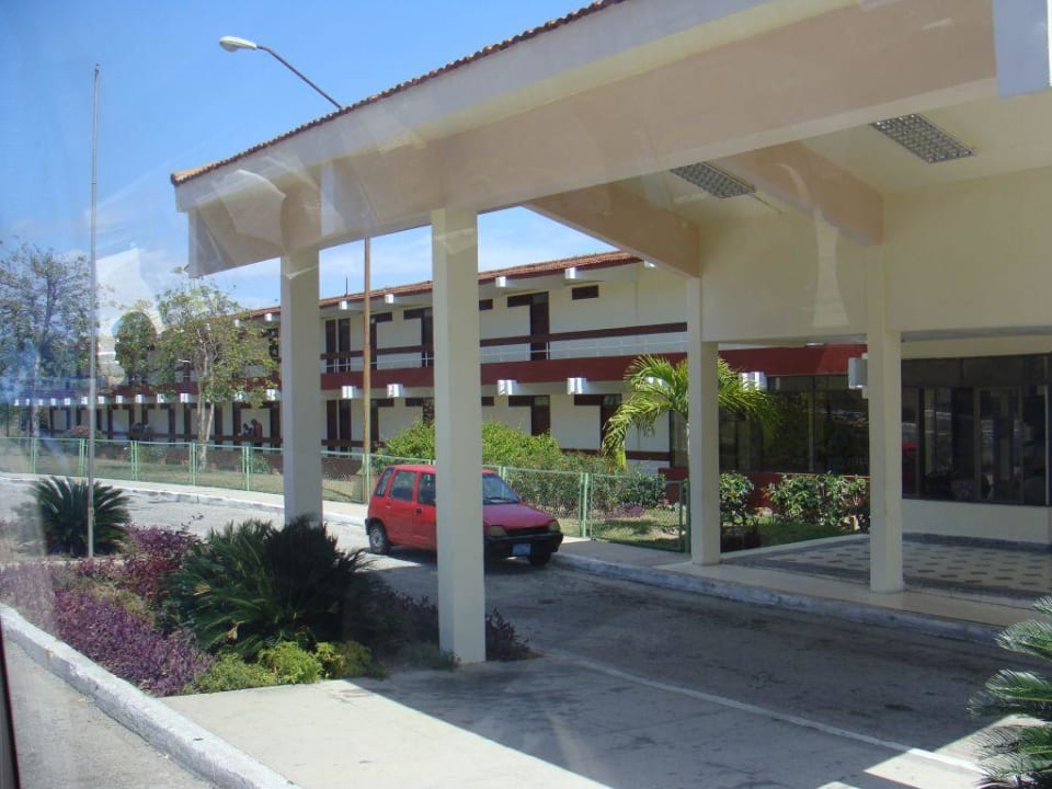 Ausssenansicht Hotel Balcon de Caribe