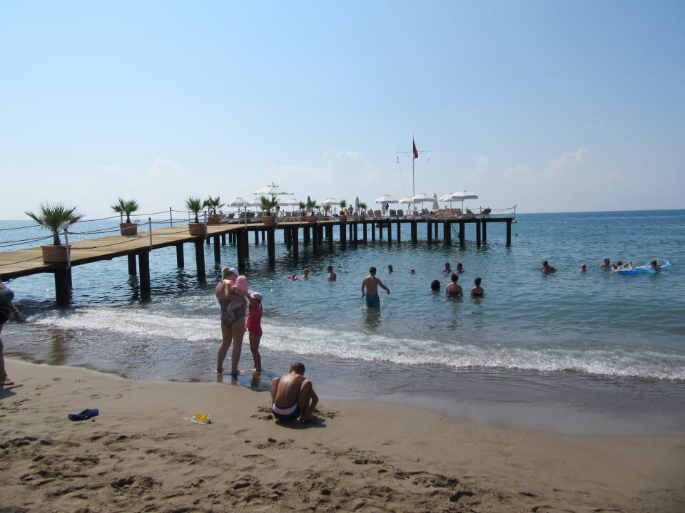 Strand Royal Wings Hotel