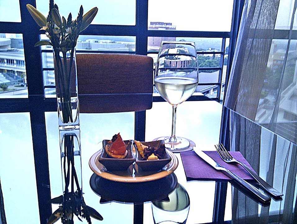 Cocktailstunde in der Club Lounge Hotel Hyatt Regency Johannesburg