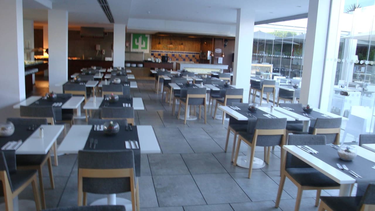 Innenbereich Restaurant alltoura Club Hotel Akeah Broncemar
