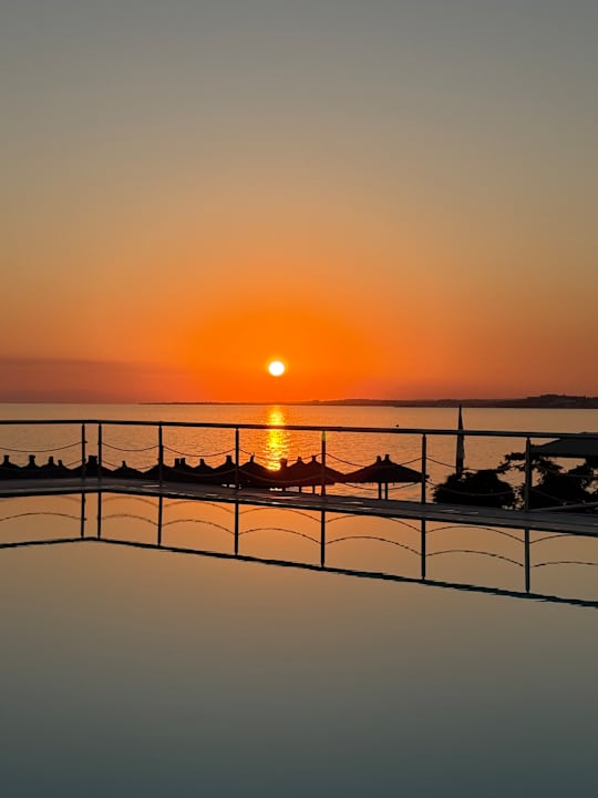 Pool Istion Club & Spa