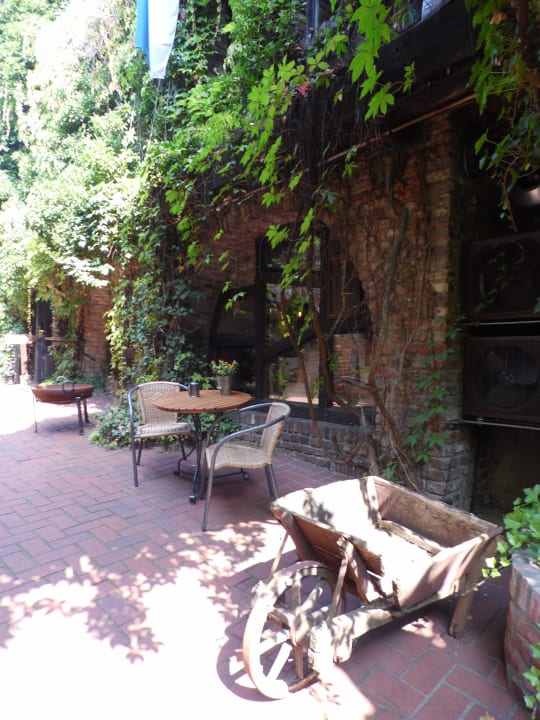 Richtung Hotel Land Gut Höhne