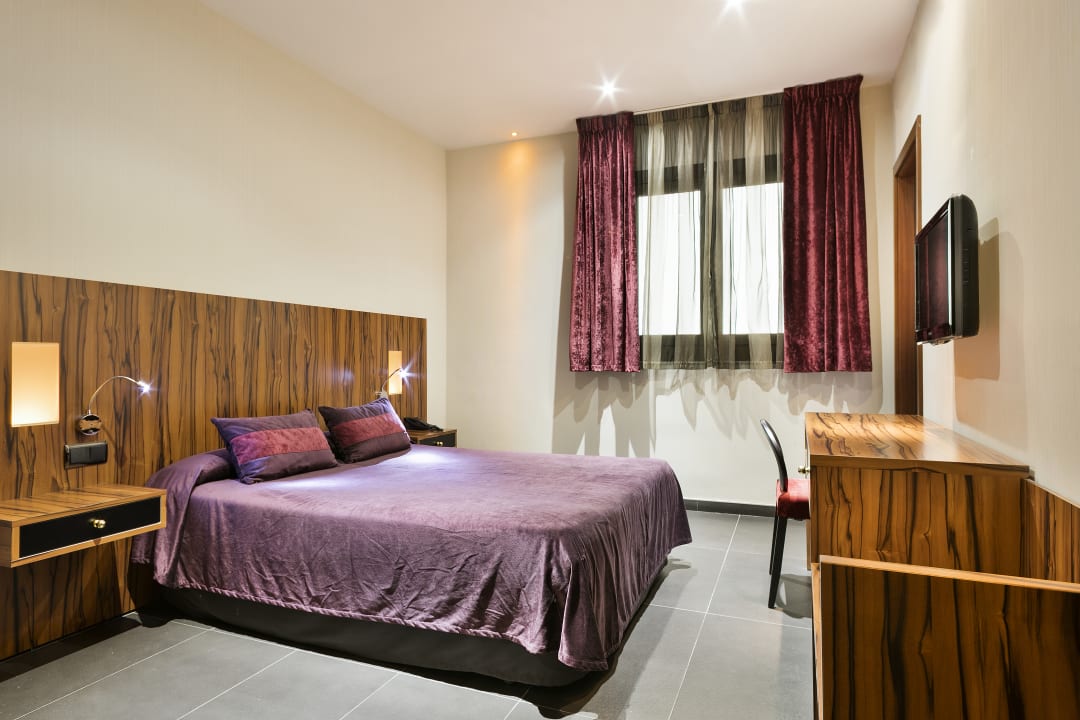 Zimmer Hotel California