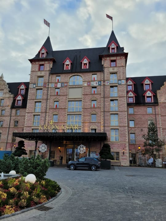Außenansicht Hotel Kronasar - The Museum Hotel