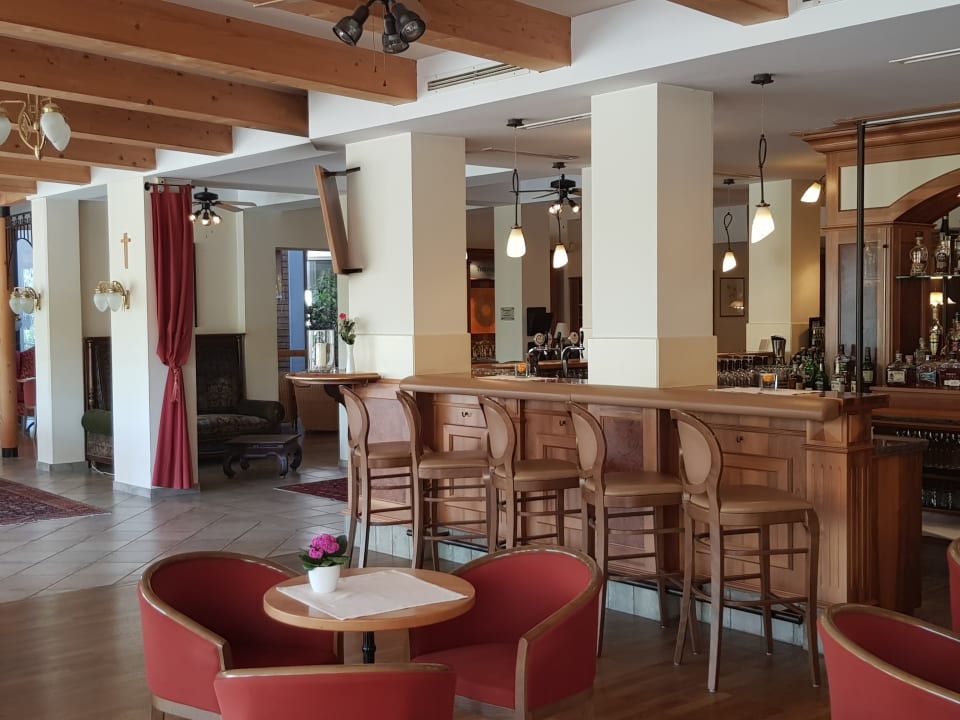 Gastro Ayurveda Resort MANDIRA