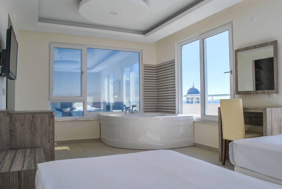 Delux rooms with jakuzi Kolibri Resort Hotel