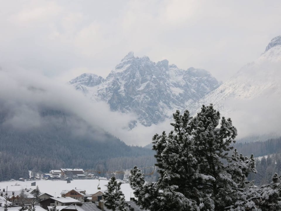 Foto dal balcone della suite. Hotel Alpenblick
