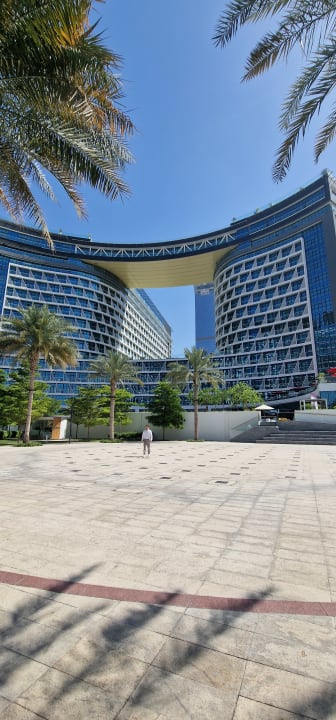 Außenansicht NH Collection Dubai The Palm