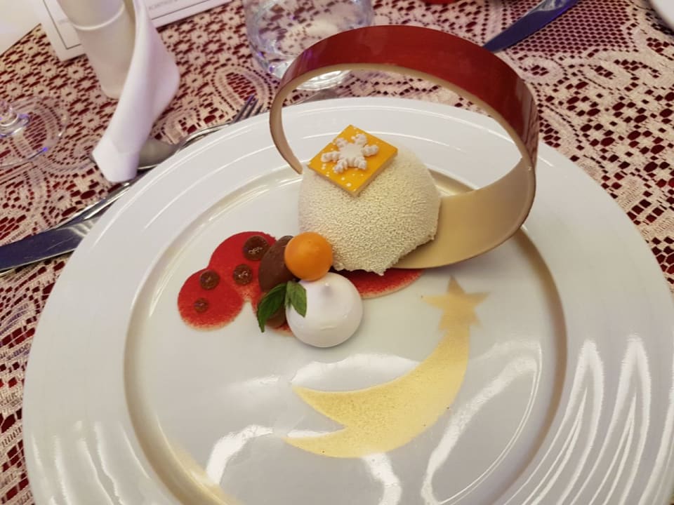 Gastro Acanthus Cennet Barut Collection