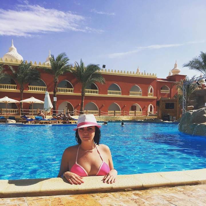 Главный бассейн Pickalbatros Alf Leila Wa Leila Resort - Neverland Hurghada