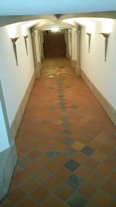 Unterirdischer Gang-Verbindung der Häuser Burghotel Haselünne