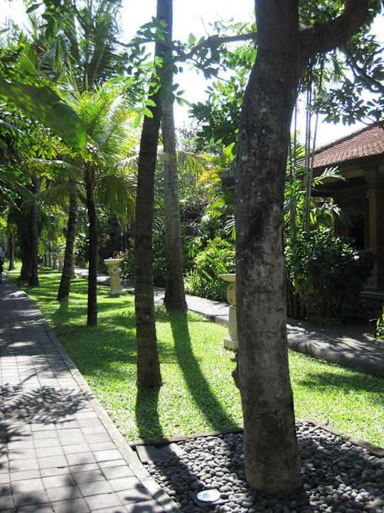 Garten Puri Santrian