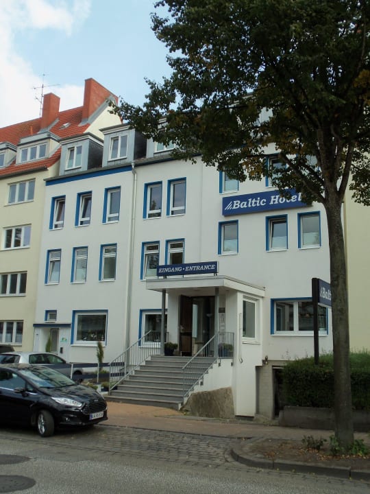 Gegenüber vom ZOB Stadt-gut-Hotel Baltic
