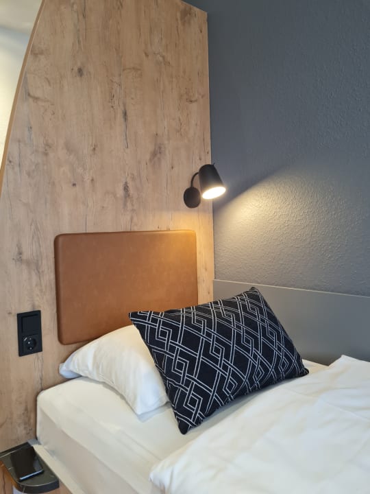 Zimmer Internationales Studierendenhotel Stuttgart