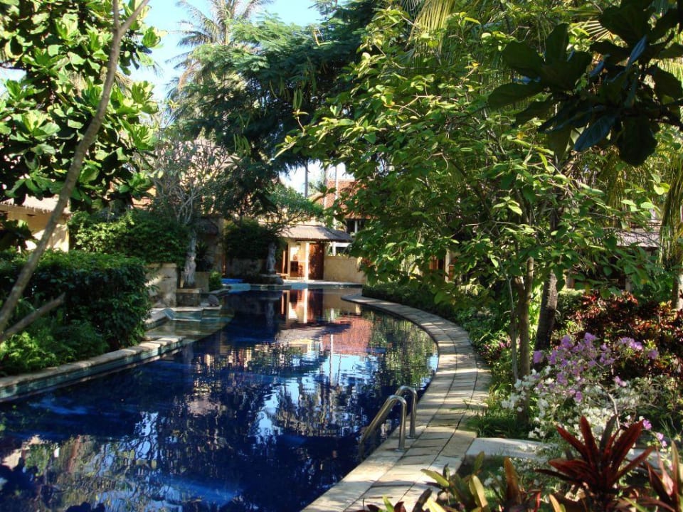 Pool Pool Villa Club